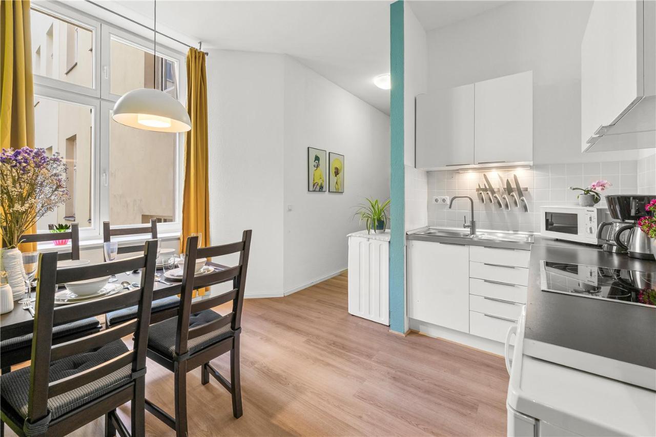 Holiday 33 Apartments Efg Schoenhauser Allee Mit Balkon Berlim Exterior foto