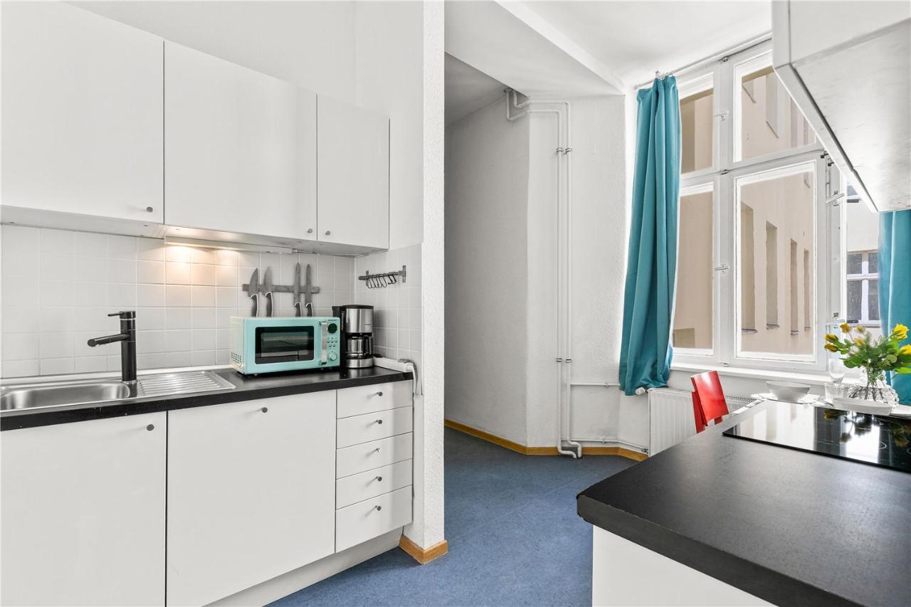 Holiday 33 Apartments Efg Schoenhauser Allee Mit Balkon Berlim Exterior foto